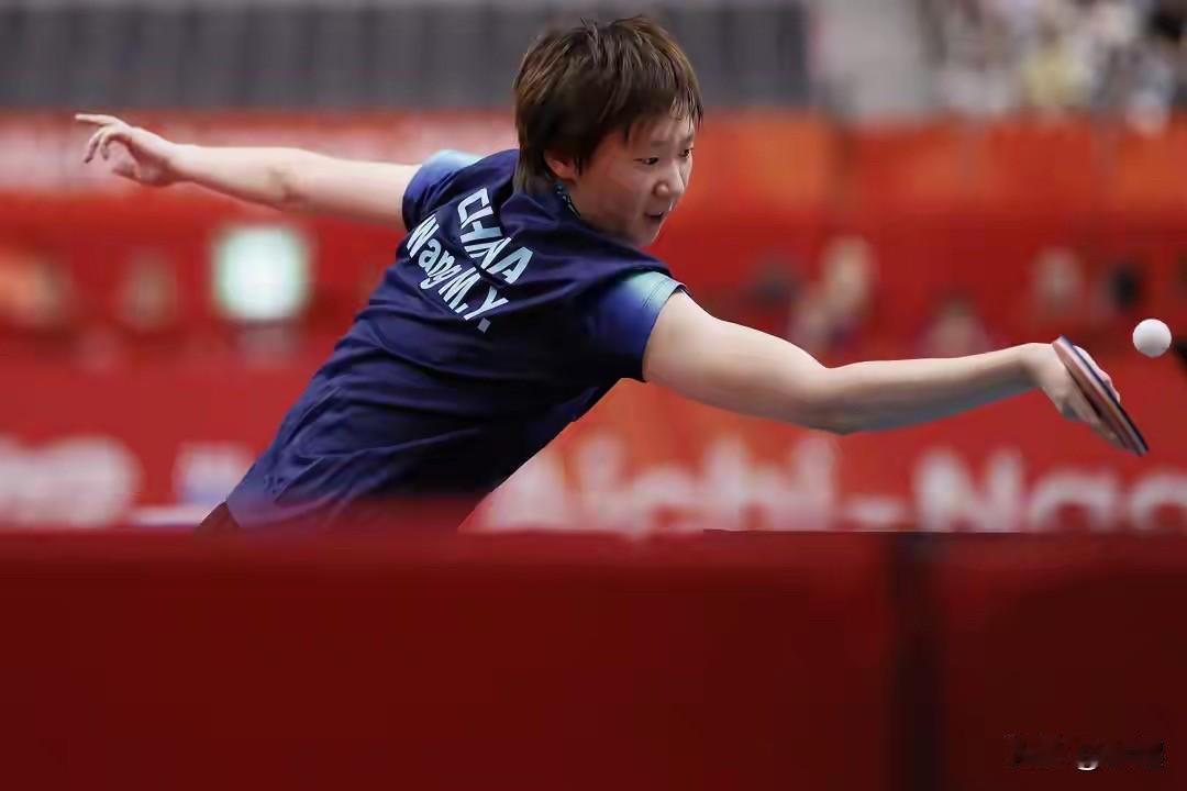 王曼昱4-2孙颖莎夺得亚运会女子单打金牌，六局比分为：11-8 、11-9、 1