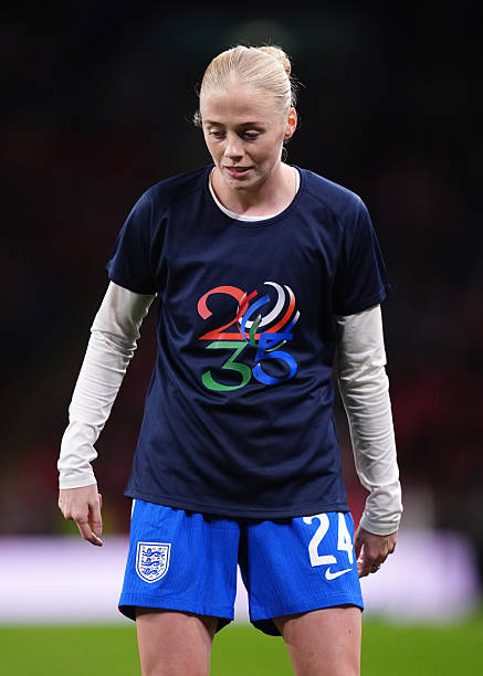 利物浦女足 泰勒在接受官网采访时表示：“看起来我们接下来10天将会缺少菲斯克，这