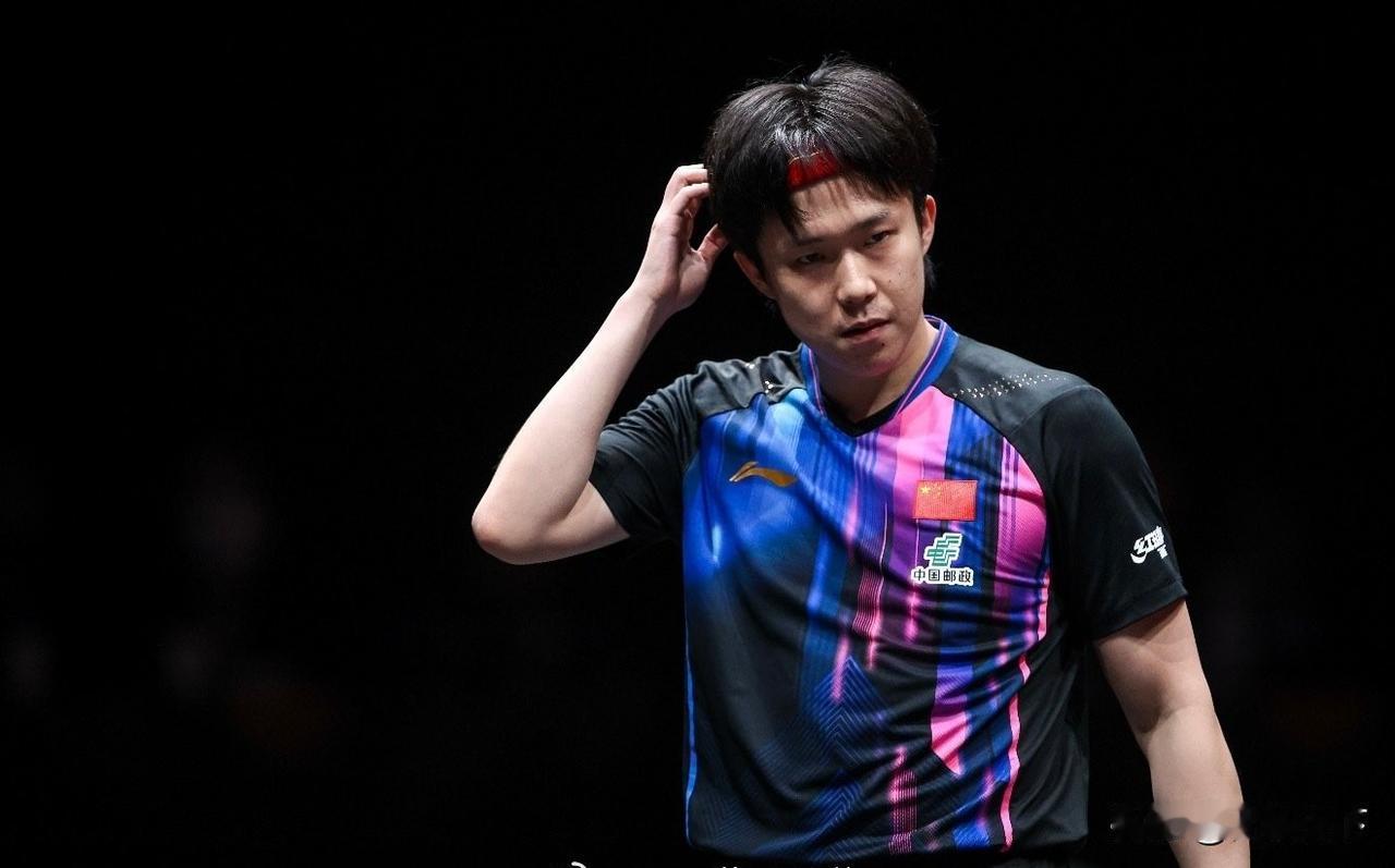 当王楚钦在总决赛赛场以 4:3 逆转 18 岁的日本小将松岛辉空时，赛场掌声雷动