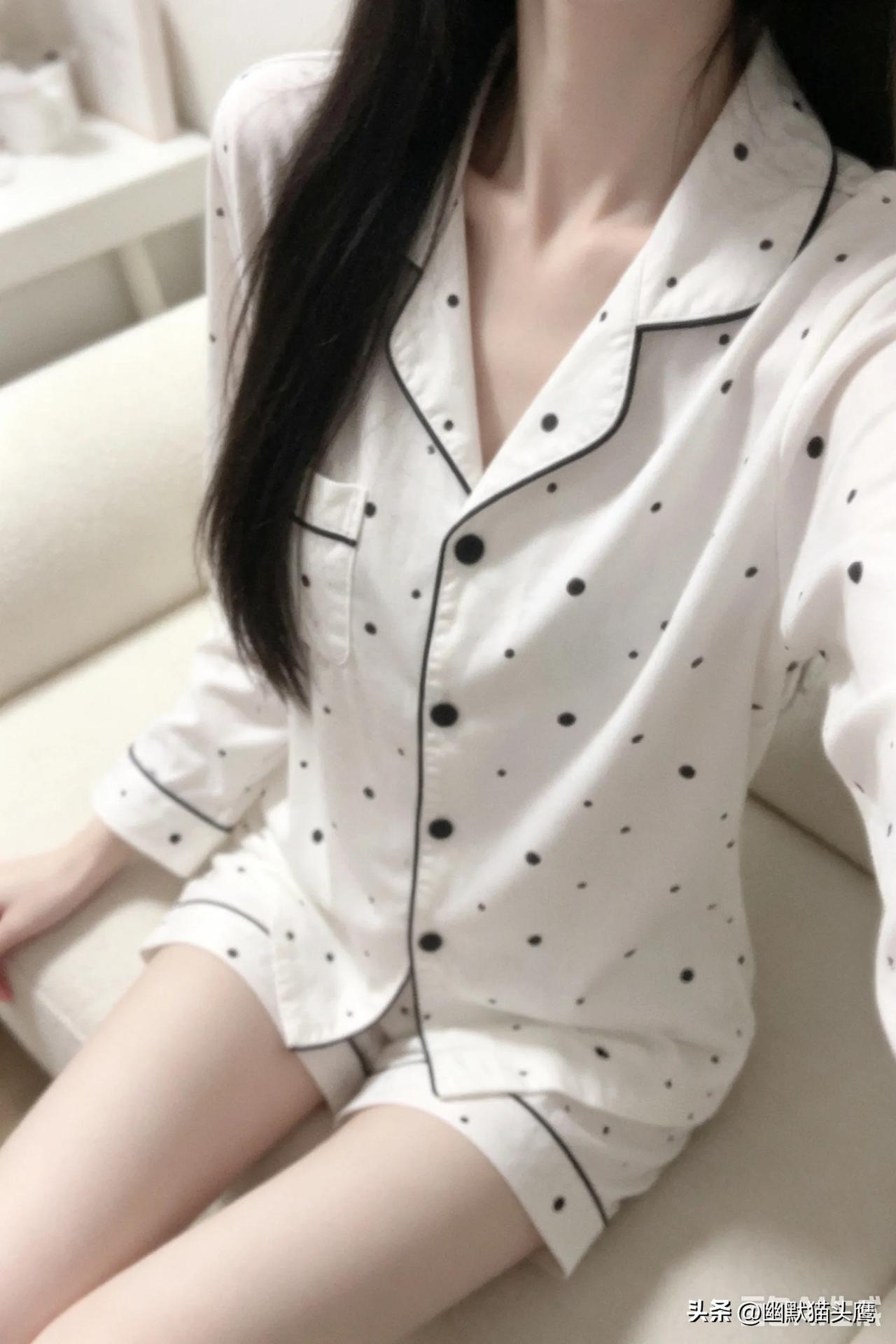 现在的社会怎么说呢
有能力的人咱确实佩服
不单只是佩服他们能挣钱，还
佩服他们能