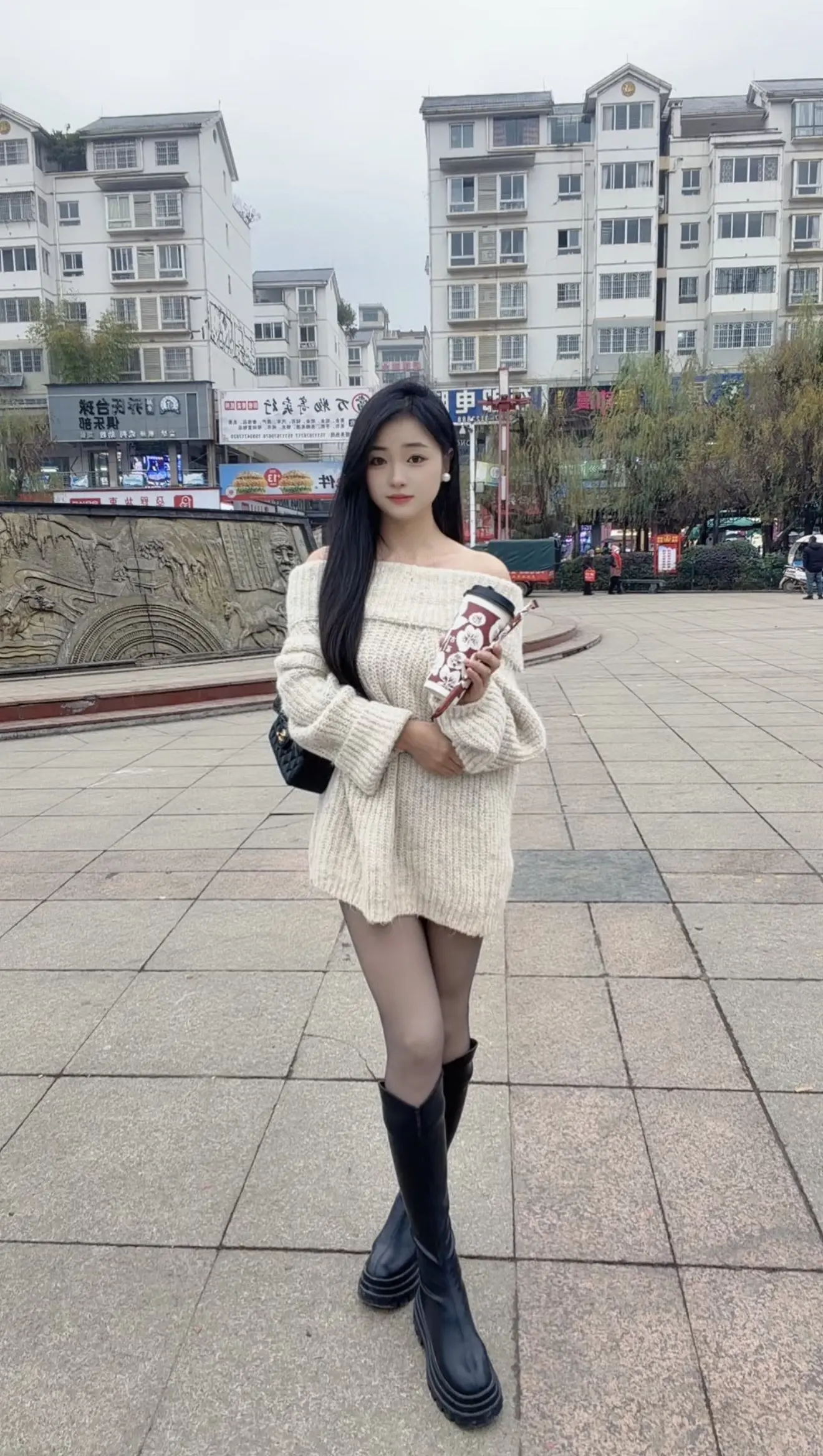 奶茶一杯快乐加倍