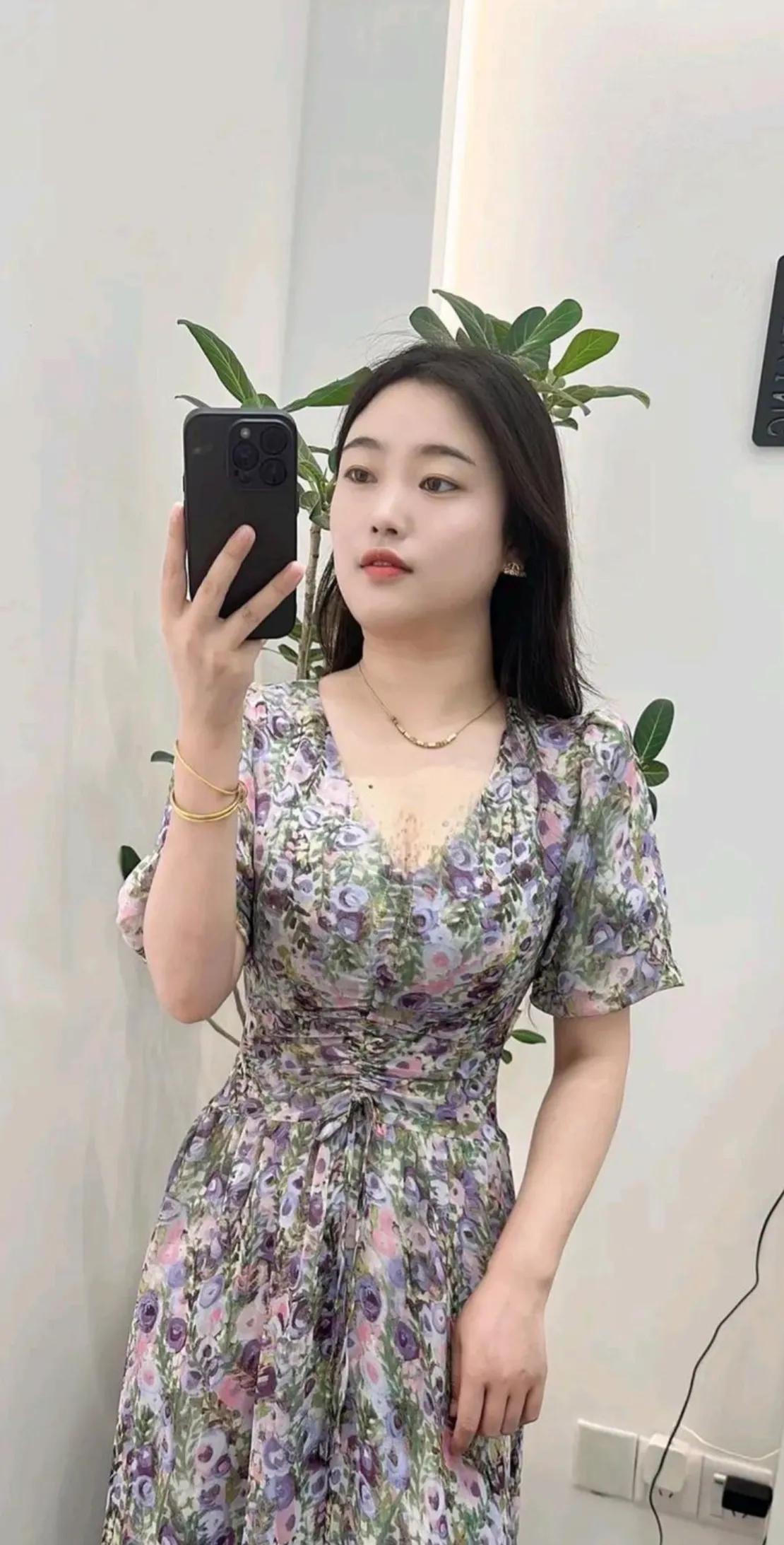 婚后遇到更喜欢的人该怎么办呢？
当你发现你们都彼此喜欢的时候，最应该首先做的就是