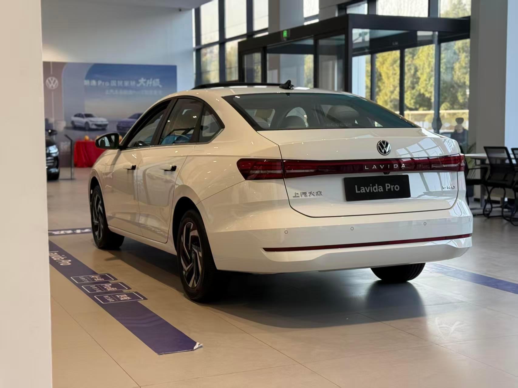 德系底盘质感在线，油耗还特别友好，家用代步图个省心耐用，它一直很靠谱。 