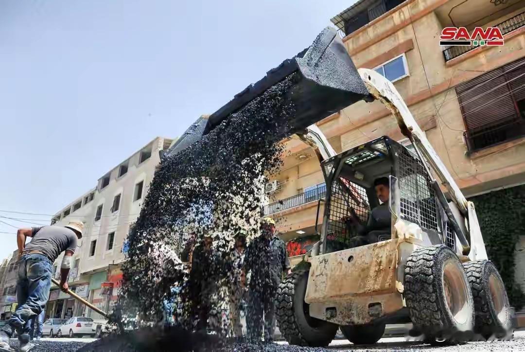 朱拉尼送普京见面礼，邀请俄军重返叙利亚，换取普京交出阿萨德