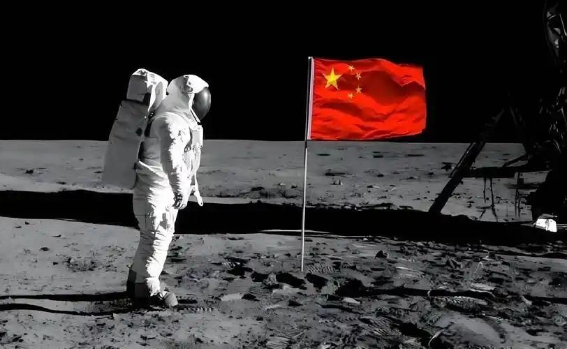 中国之所以先多次进行太空任务而非直接登月，是因为航天发展需循序渐进。登月技术极为