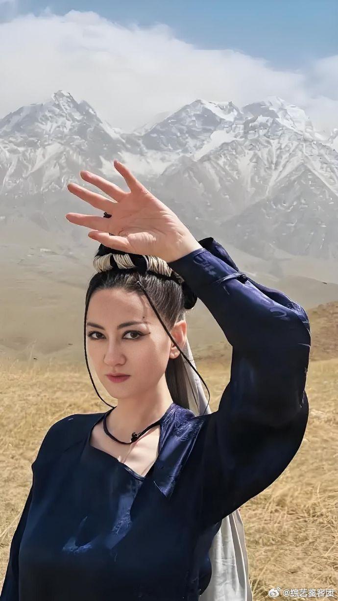 谢娜要到者来女微信乘风2026谢娜以最纯粹的心意夸赞者来女，告别主持式表达，天地