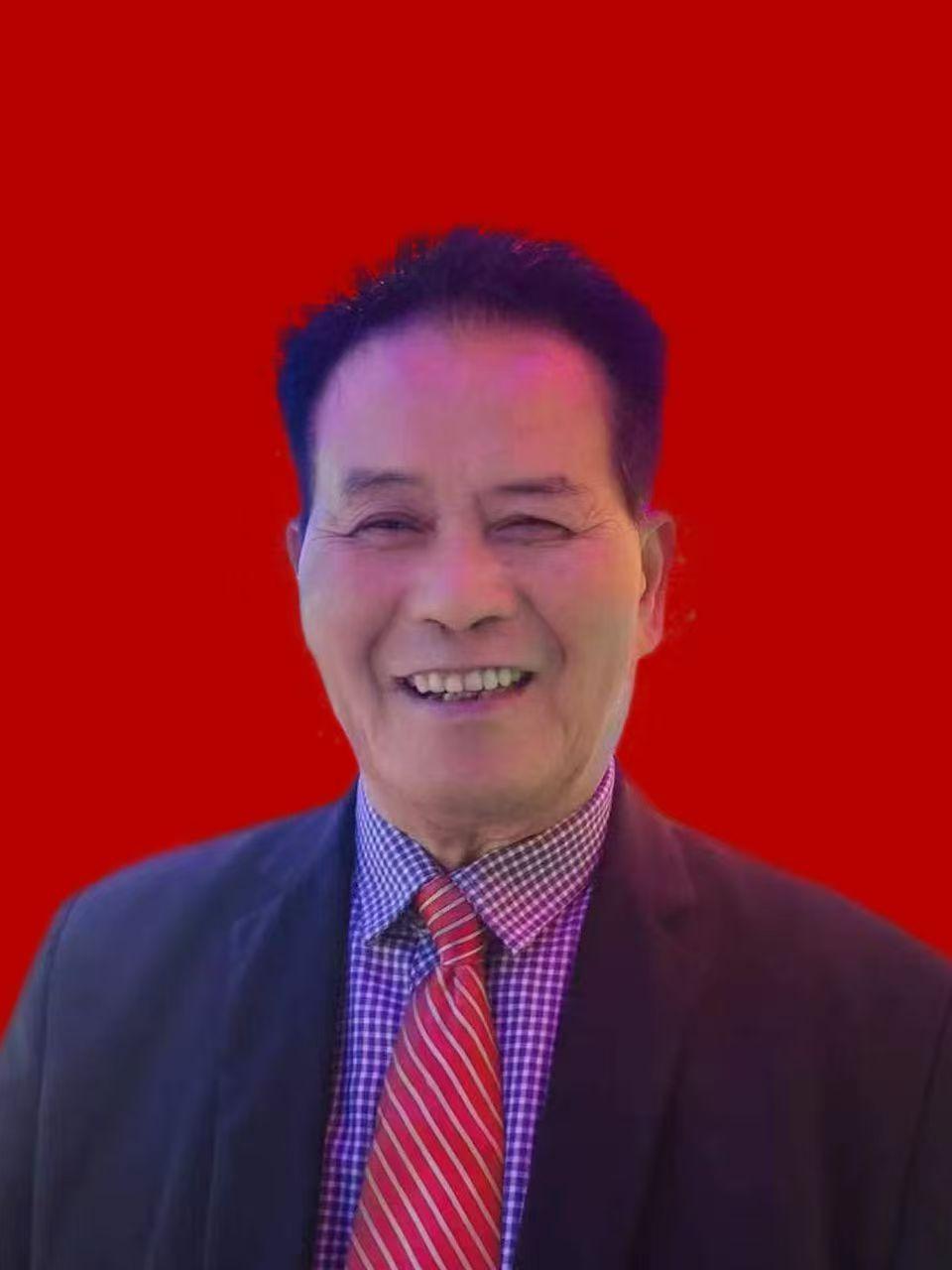 谭荣萼《回文诗◇元日游泉交河文艺街》赏析

 [七律原文]

回文七律诗◇元日游