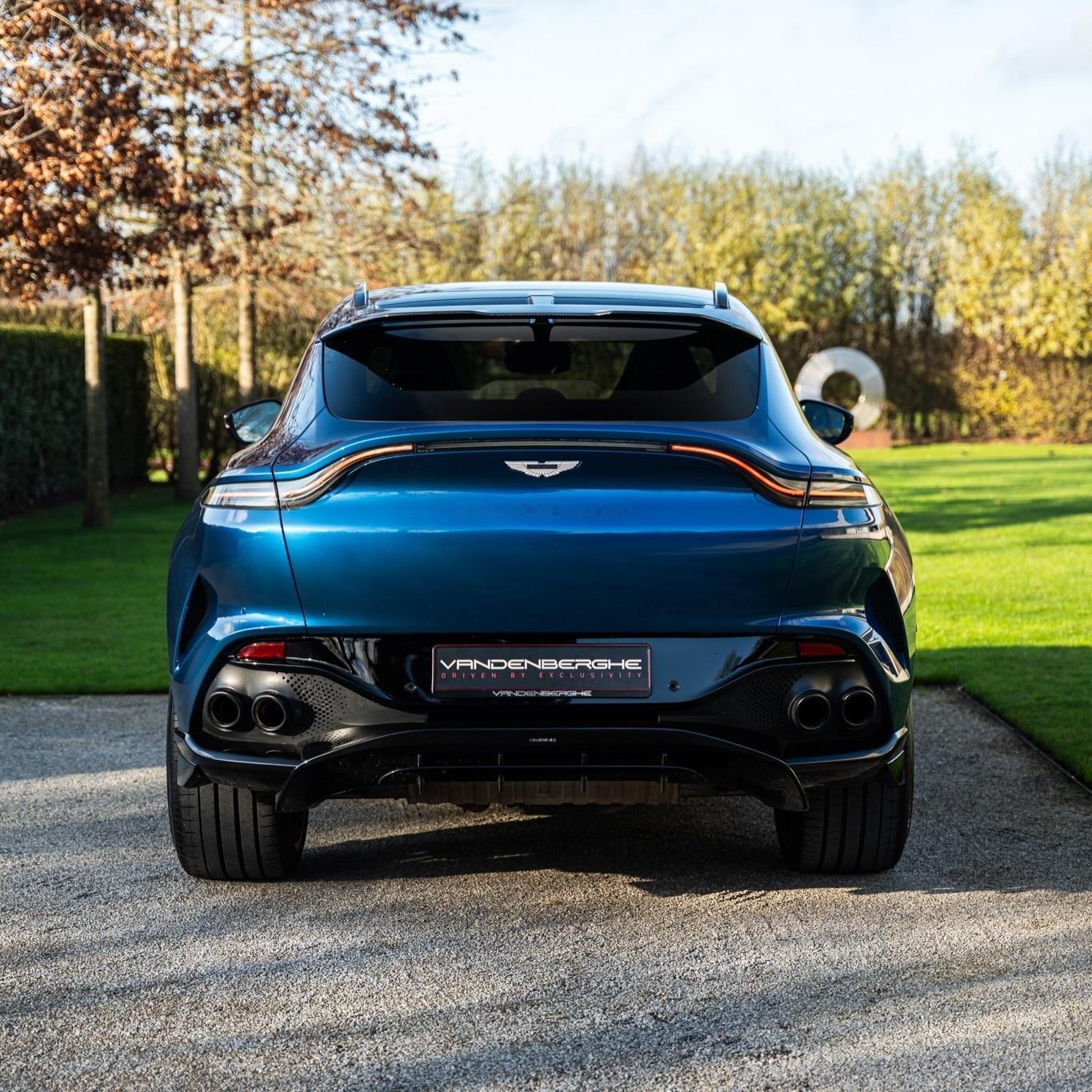 阿斯顿·马丁 DBX 707 