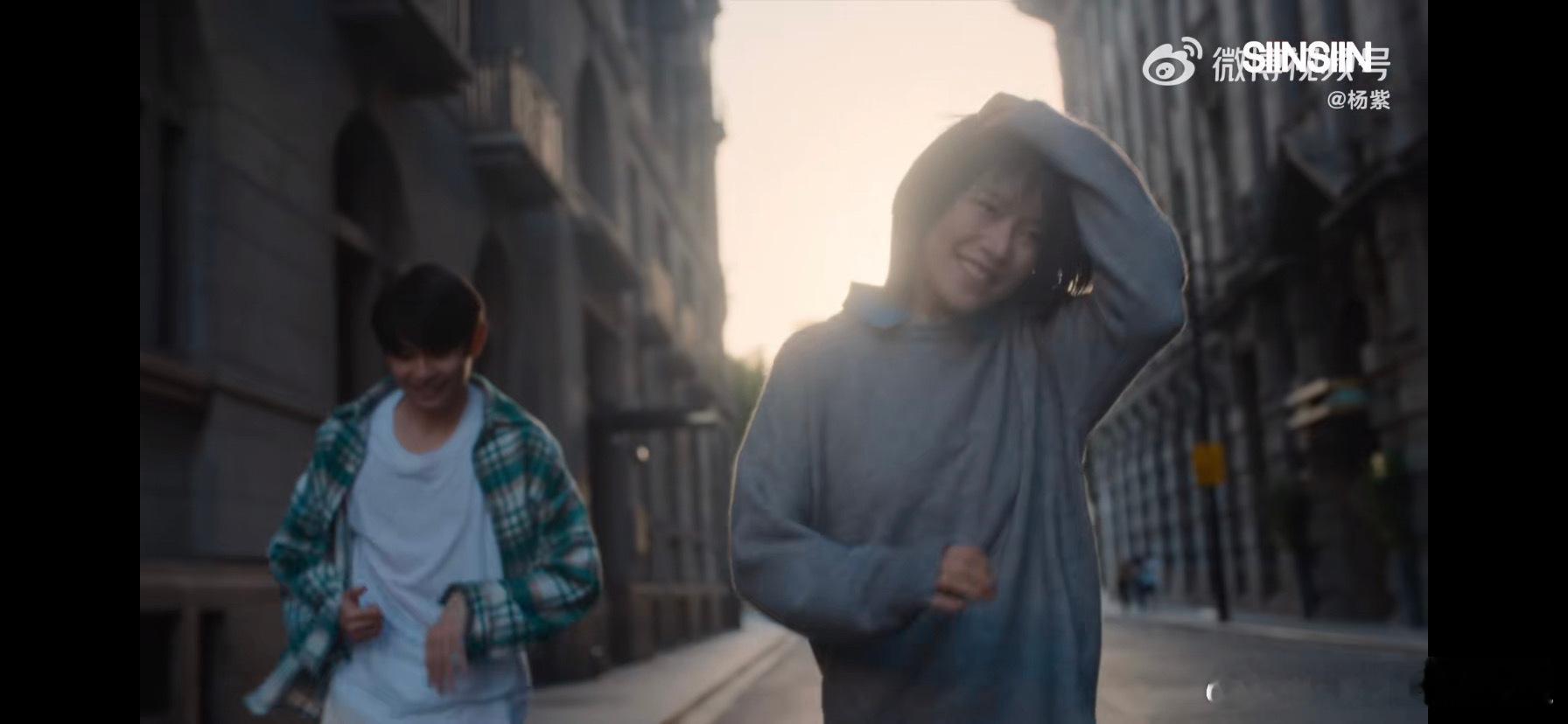 #SIINSIIN品牌代言人杨紫##杨紫严选鲨鱼裤#   SIINSIIN轻塑鲨