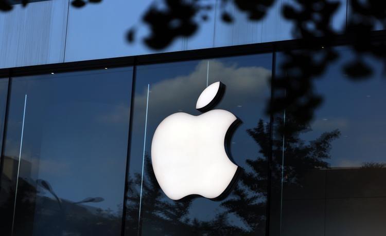 【苹果与阿里合作，千问AI功能上线Mac】8月8日，苹果官网显示，Apple智能