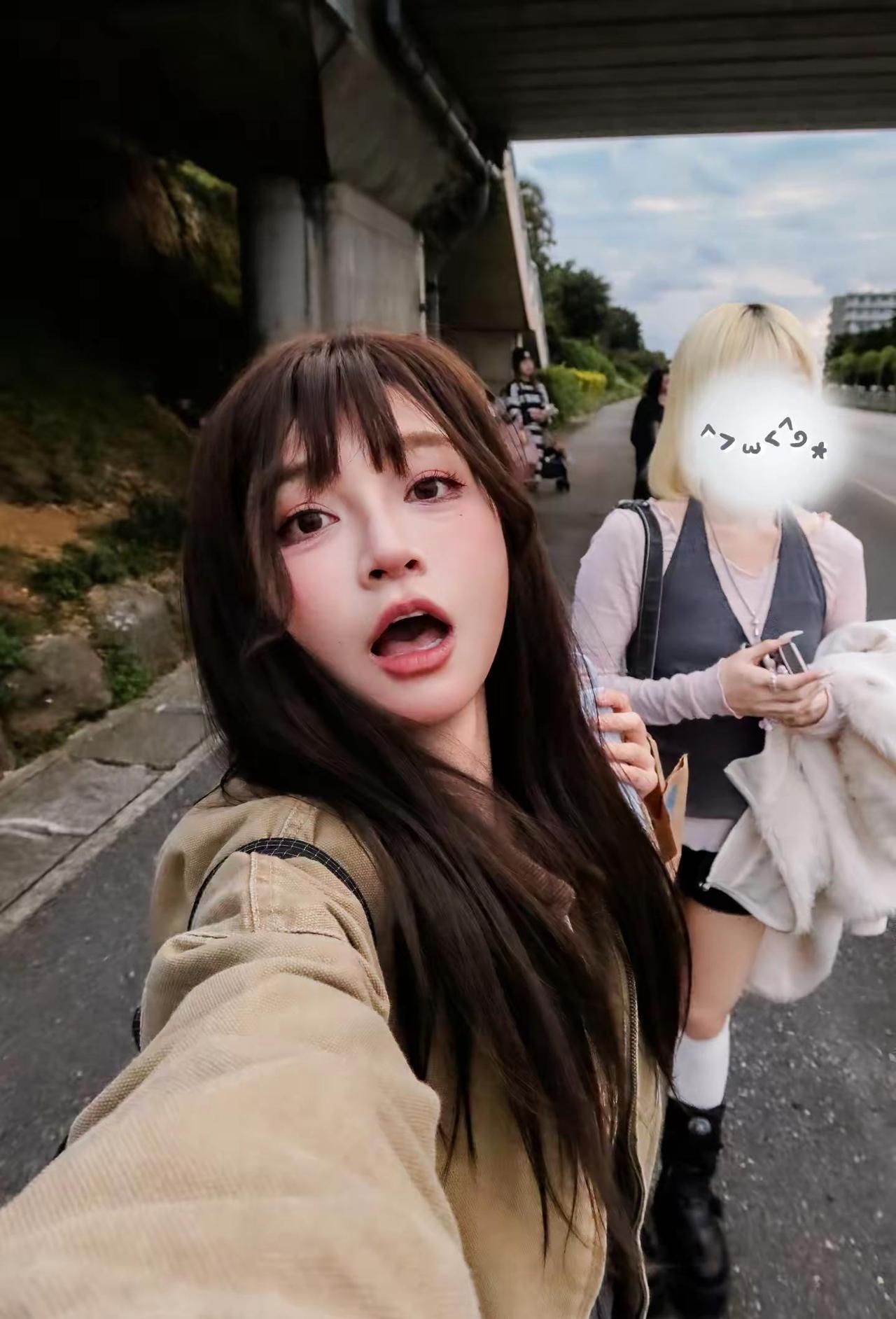 天天想我不然发款五十。迷之角度奇奇怪怪