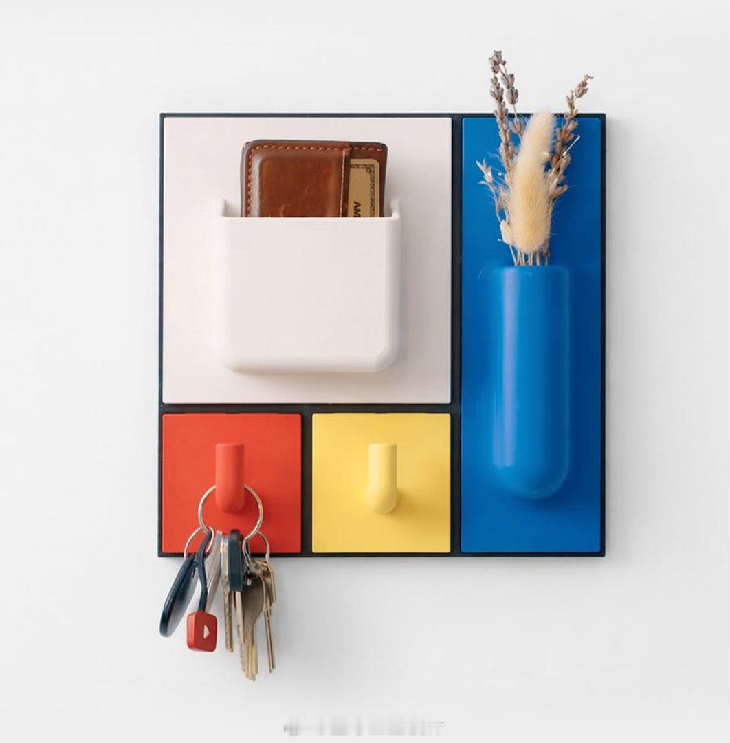 WORBY|设计：scottyujanWORBY 是一款模块化墙面收纳系统，其美