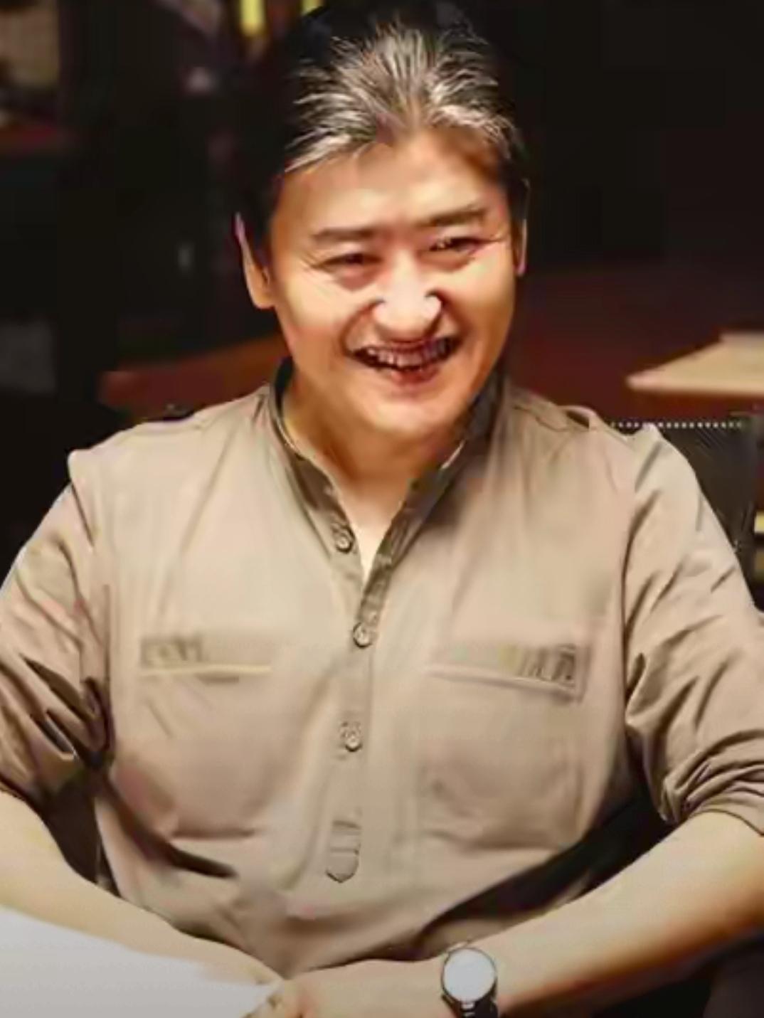 刘欢毕业于天津耀华中学 ，文化课底子特好，网传他81年高考分数是462分，这个分