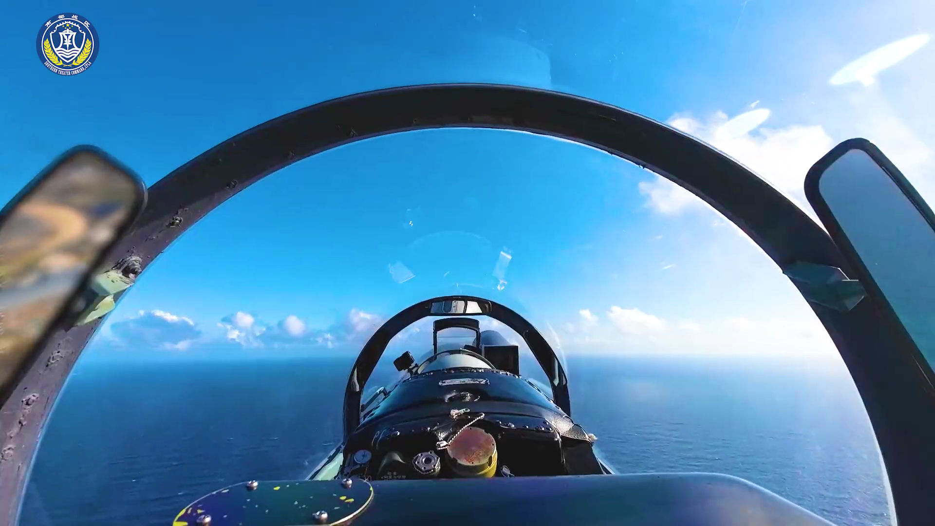 苏-30MKK上岛烽火问鼎计划解放军进入菲美日澳巡航区域