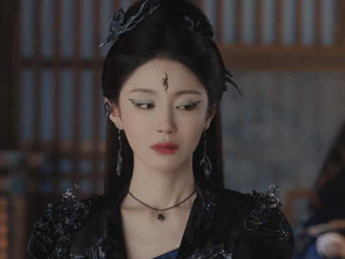 程梓咱下回接点过好日子的角色吧！！虐在屠九鸢身痛在我心…那股子委屈劲儿太到位了 