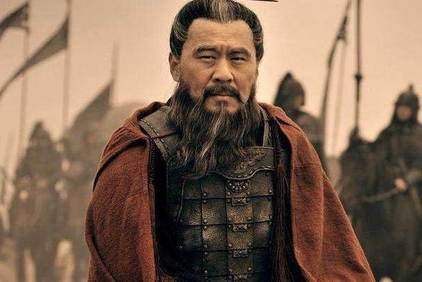 公元208年，13岁的曹冲病逝，他的朋友周不疑悼念后离开。曹操立刻说：“去把这个