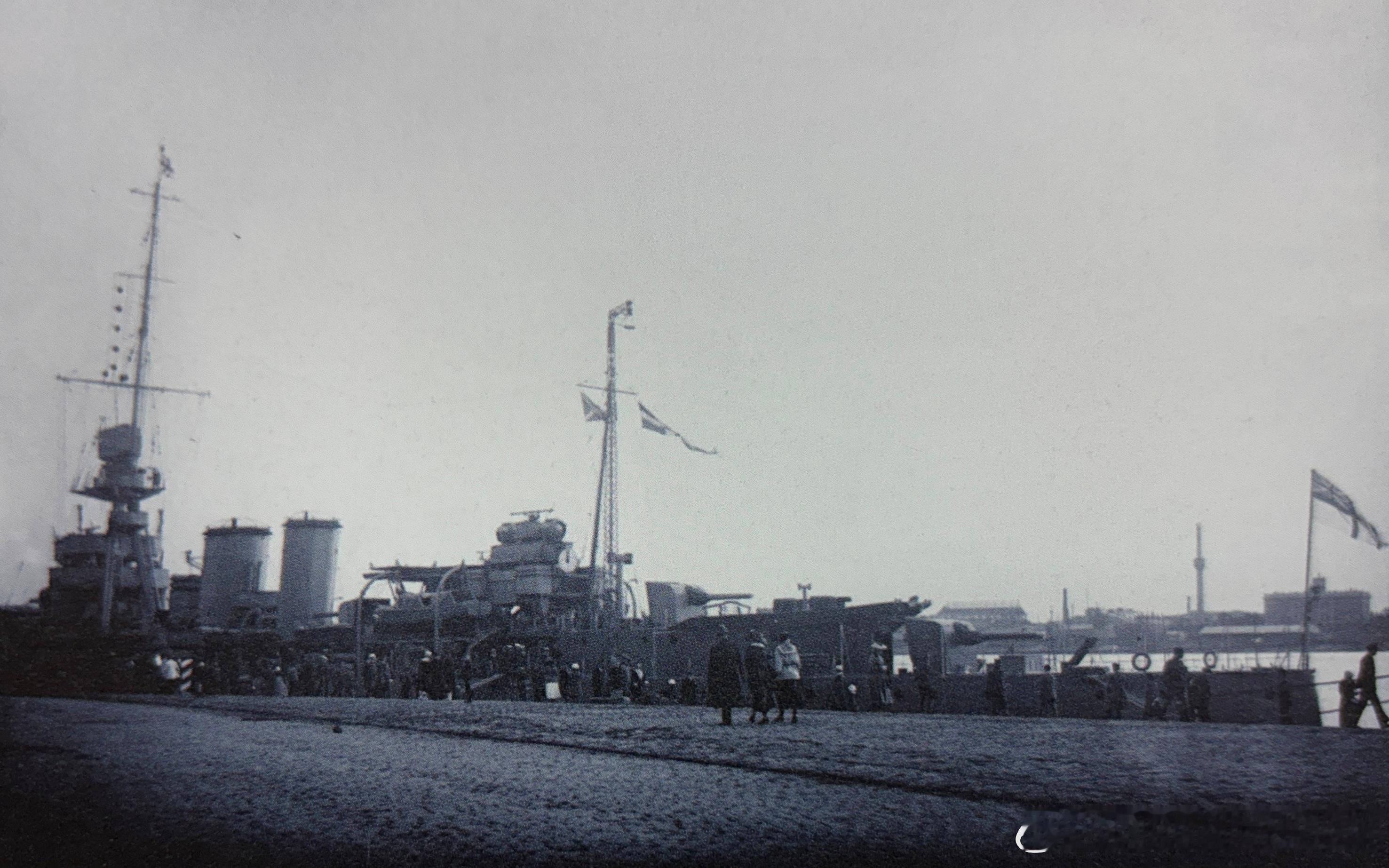 1919年英国军舰在里加道加瓦河（苏俄称西德维纳河）军事历史全触达 ​​​