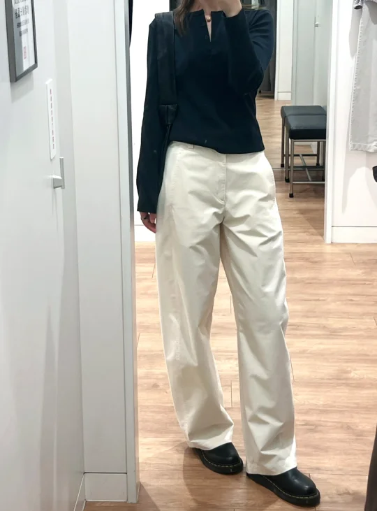 优衣库｜神裤白or藏蓝极限二选一！选谁👀？！