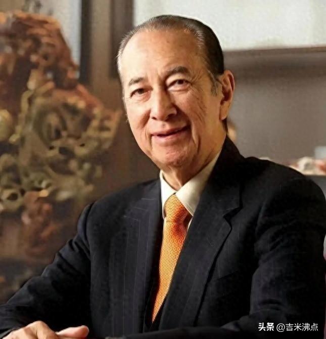 赌桌上的1.7万，殖民政府睁只眼闭只眼，何鸿燊到底赌了什么？
1961年，澳门没