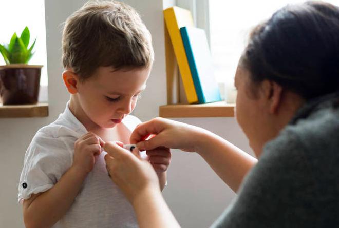 给孩子穿衣的3个错误习惯，或让体质越来越差！很多老人还在做

很多老人带孩子特别