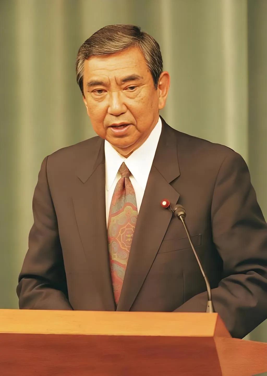 我们以全国人大名义向“中国人民的老朋友”河野洋平逝世的唁电没有发给日本政府，直接