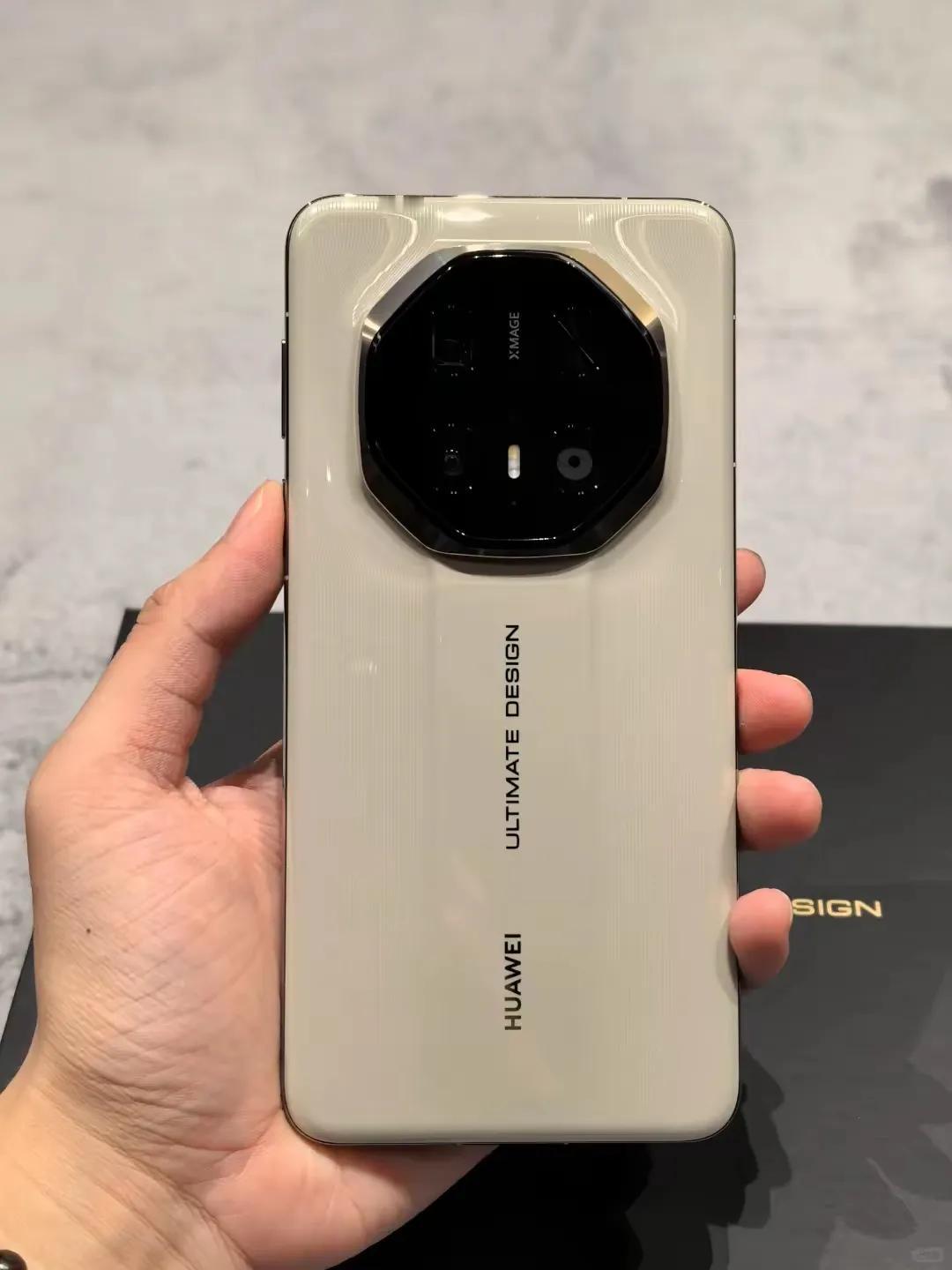 mate60RS是华为手机颜值的巅峰吗？

有人说mate40pro才是华为手机
