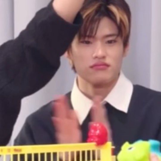 再没啥新颖的东西，打算刷完管就去休息了 