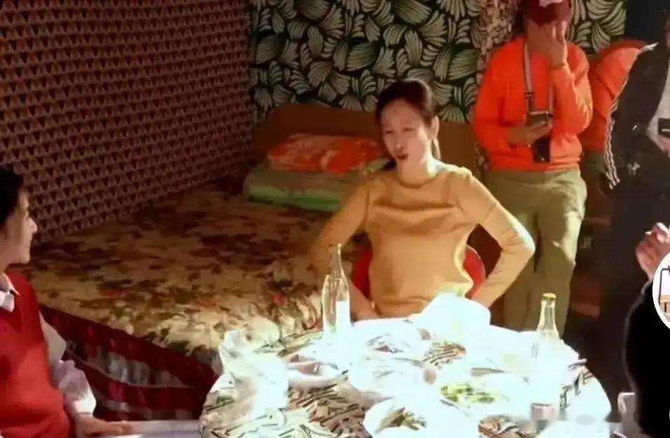 张嘉益和秦海璐拍了三百天《主角》，戏里他“花花”“花花”喊得满剧组都听得见，戏外