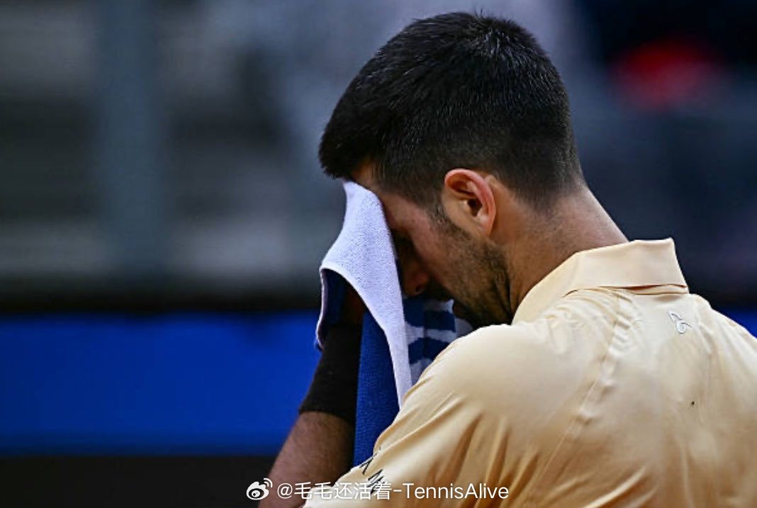 【德约科维奇历史上首轮出局战绩】2026罗马R2 6-2 2-6 4-6普里兹米