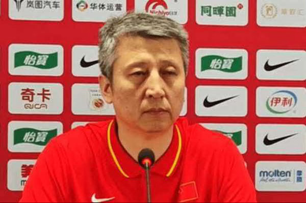 郭士强谈输球原因 郭士强：这场比赛就一点做的不好就是篮板球&主要输在这一点中国男
