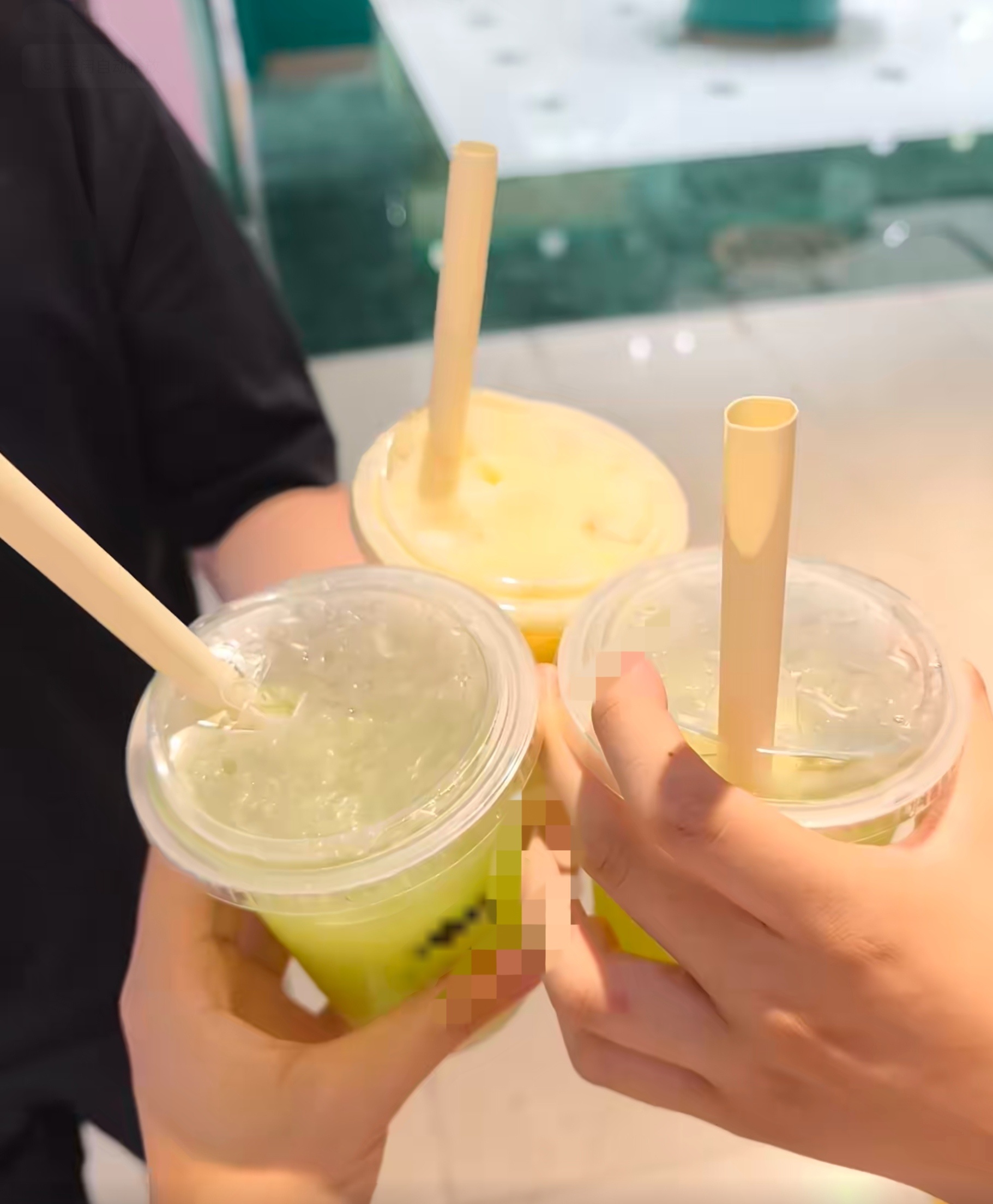 一如既往的好喝，就是冰加多了 