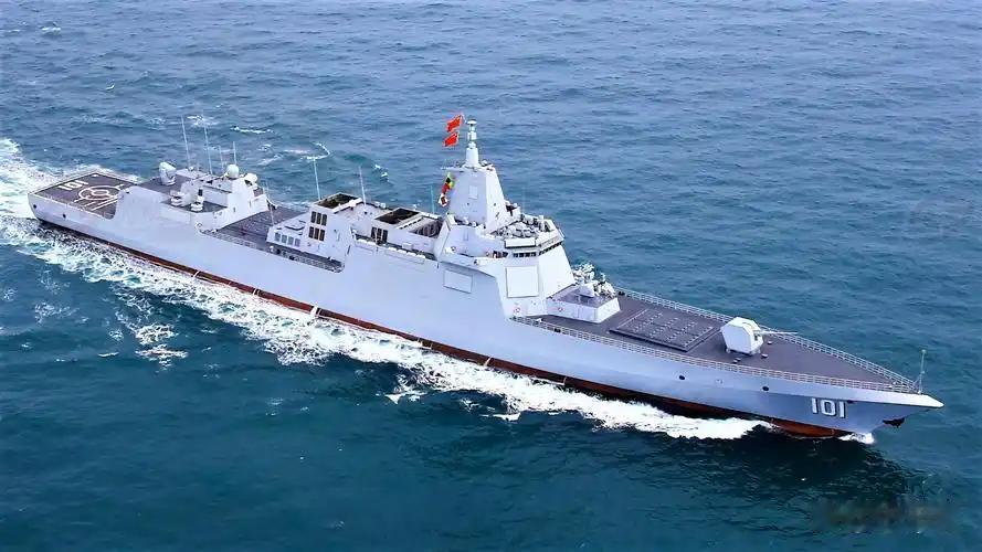 黄海上空传来连续巨响！055万吨大驱火力全开，实弹拦截大批无人机目标，“海上联合
