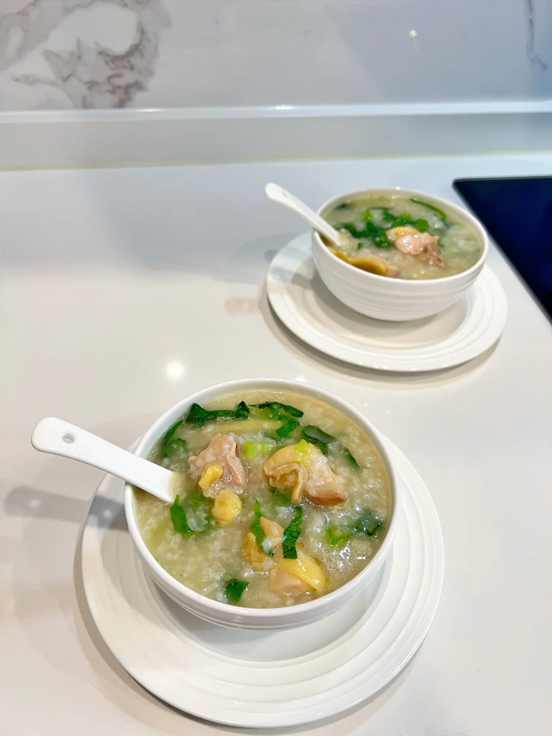 暖胃养脾|广式菜丝滑鸡生滚粥