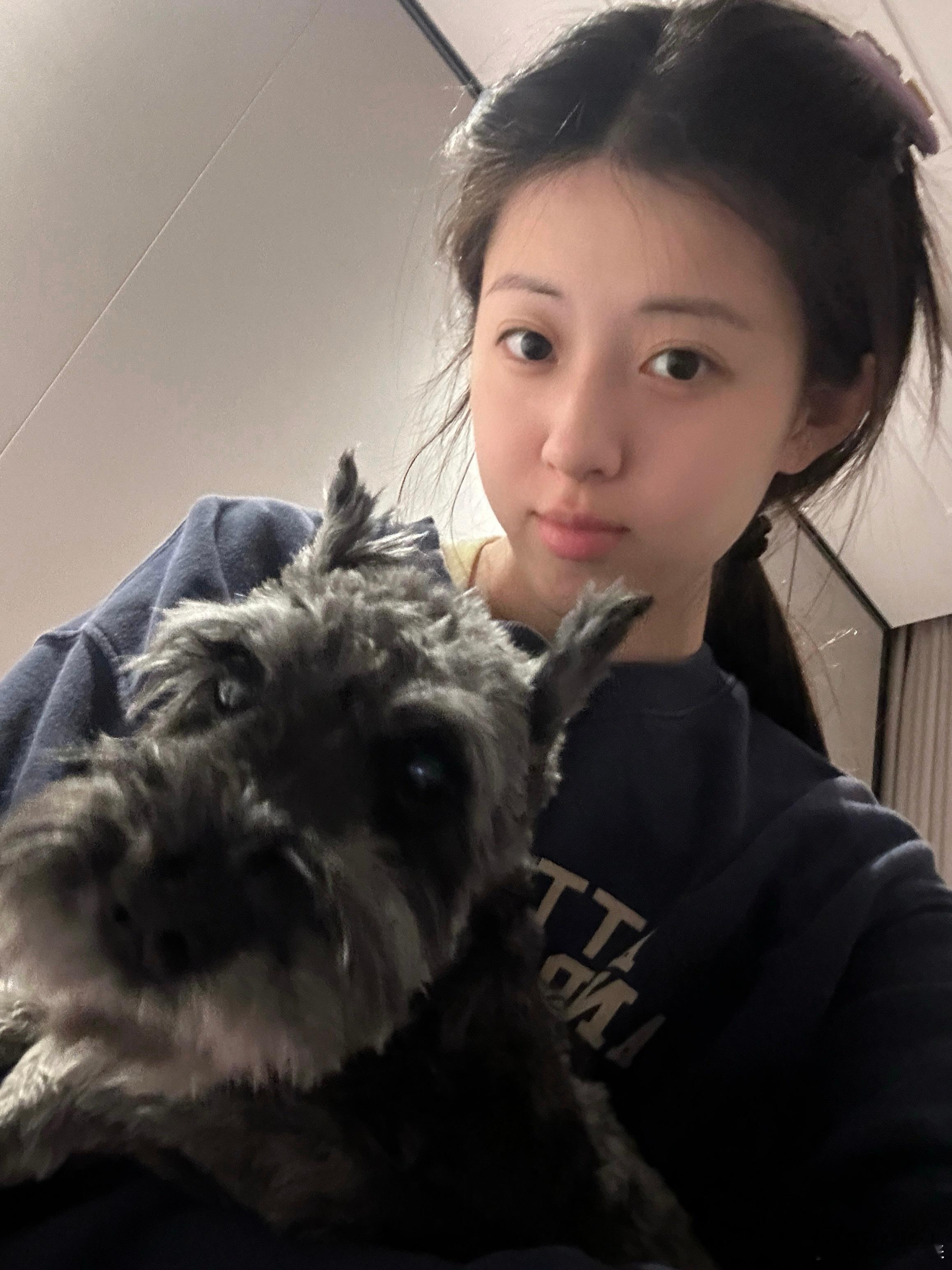 做了一个蓝莓巧克力酸奶砖🫐歪歪扭扭 