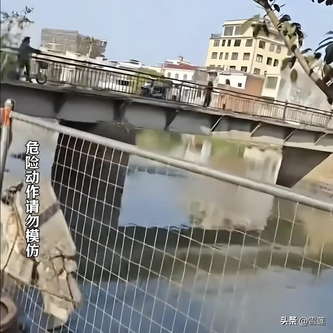 夫妻吵架丈夫将孩子丢进水里，夫妻二人接连跳河，目击者透露结局。
这则事件令人震惊