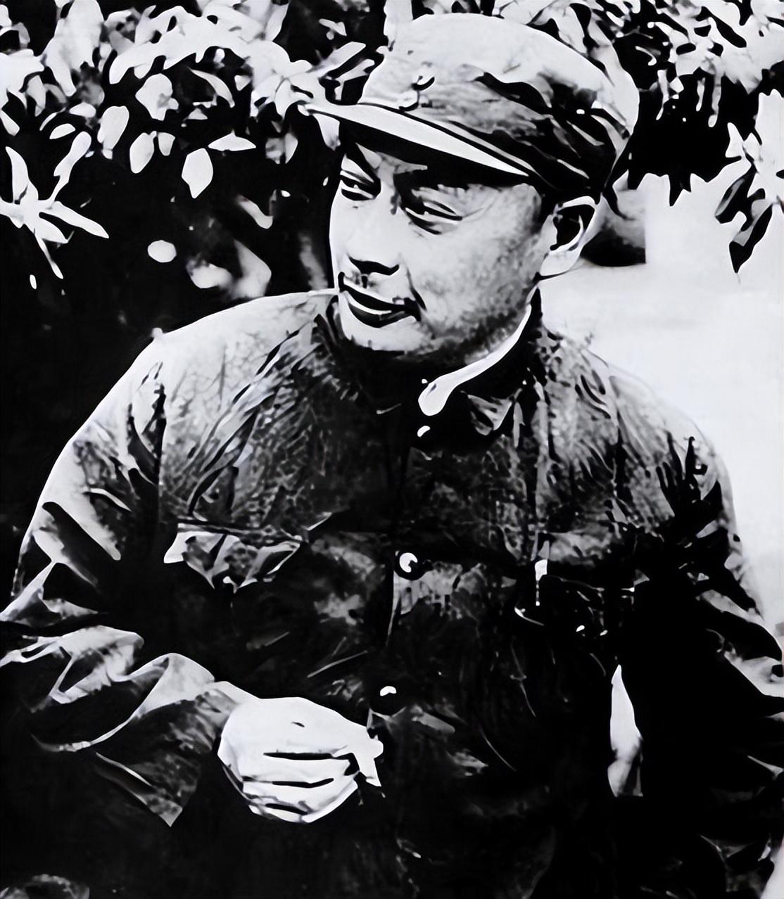 1938年，项英让粟裕去溧水，陈毅无语，默默换上一套日本军装

1938年韦岗伏
