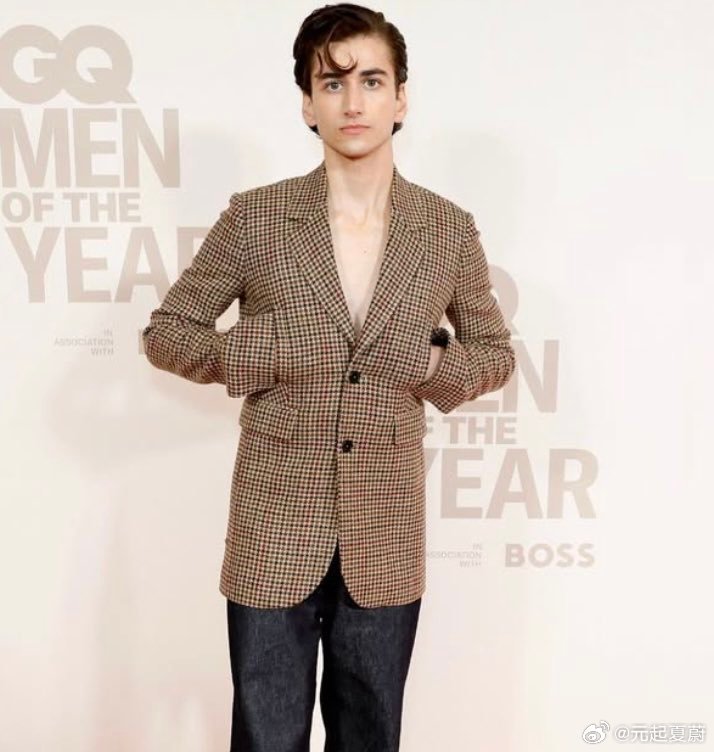 Sebastian Croft（英国演员、曾获得英国电影和电视艺术学院儿童奖提名