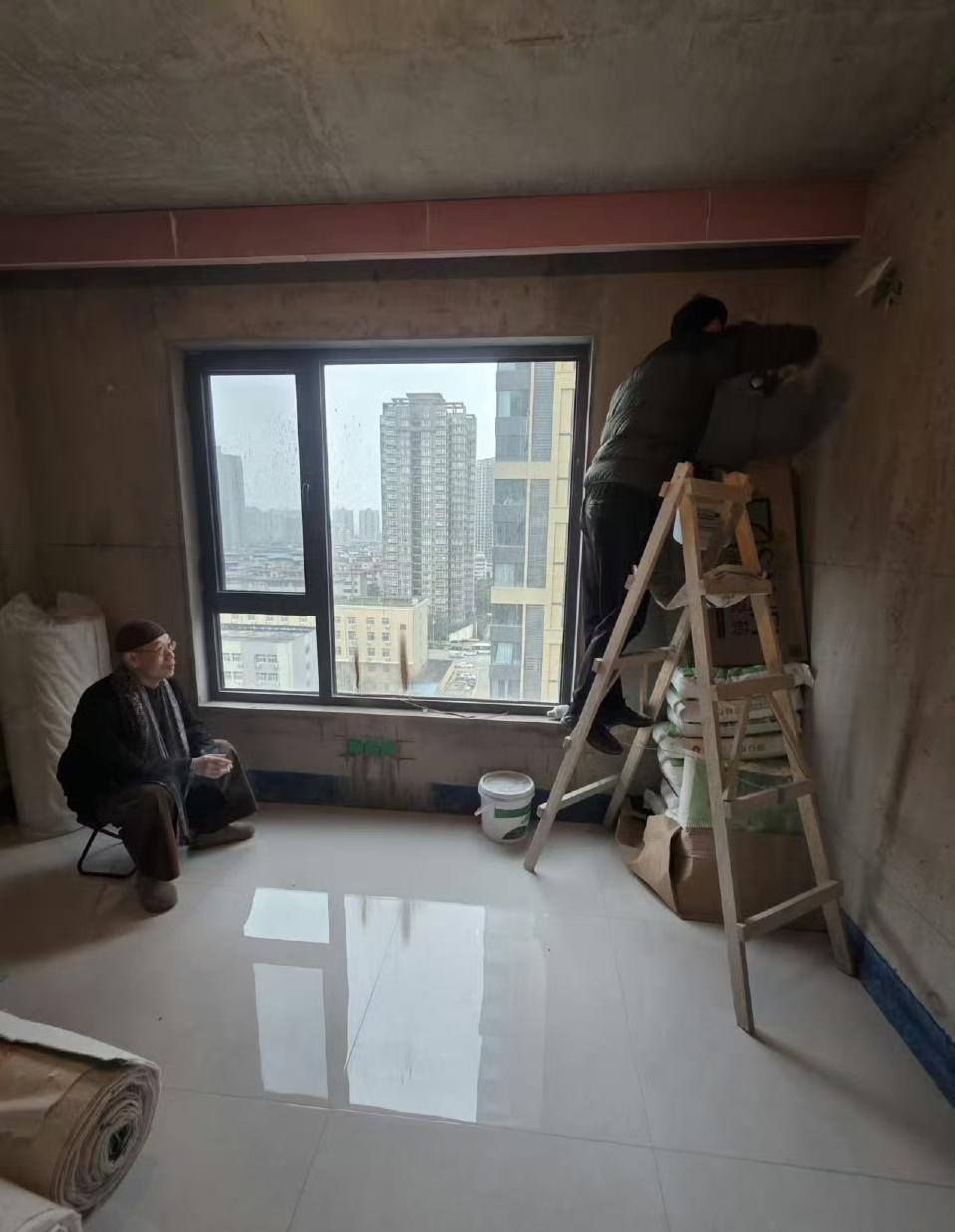 运气好的人，总能在关键时刻抓住机会，把不利家人运气的问题化解掉。今天这套房子，我