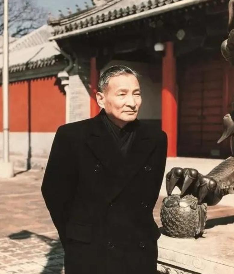 1979年，陈云提出，汪东兴已经不适合继续留任了，不然全党同志都不会同意。

麻