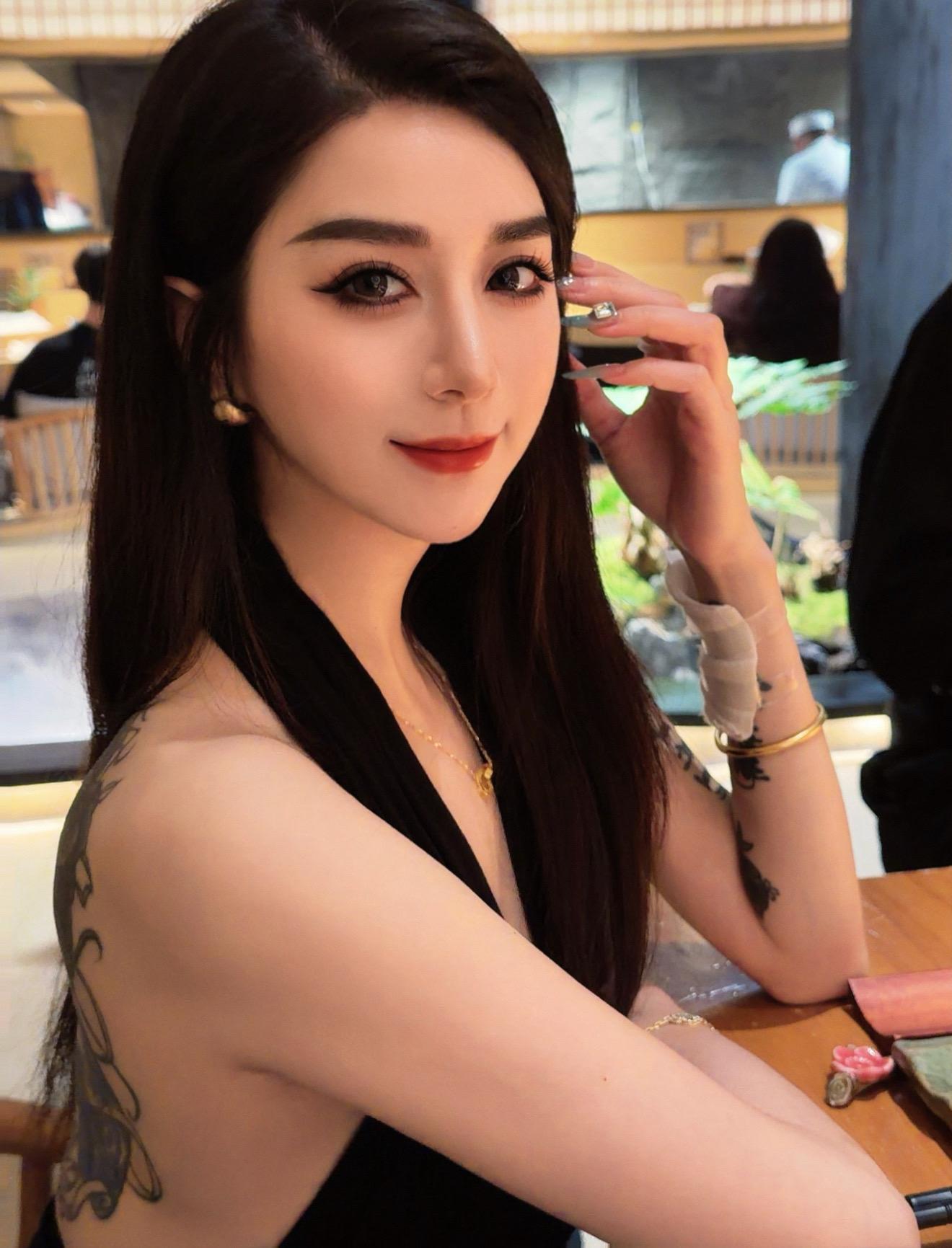 我这么情绪浓烈的人,开始平静了也和疯了没区别