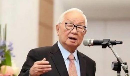 台积电创始人张忠谋毫不客气地表示：中国14亿人口，从来就不缺人才，全送到美国了，