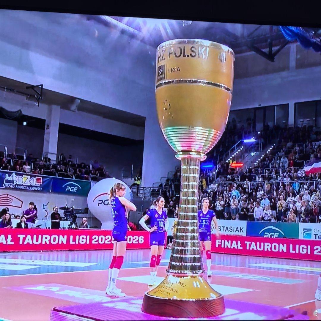 热舒夫今晚能捧起波超的冠军奖杯吗？ 