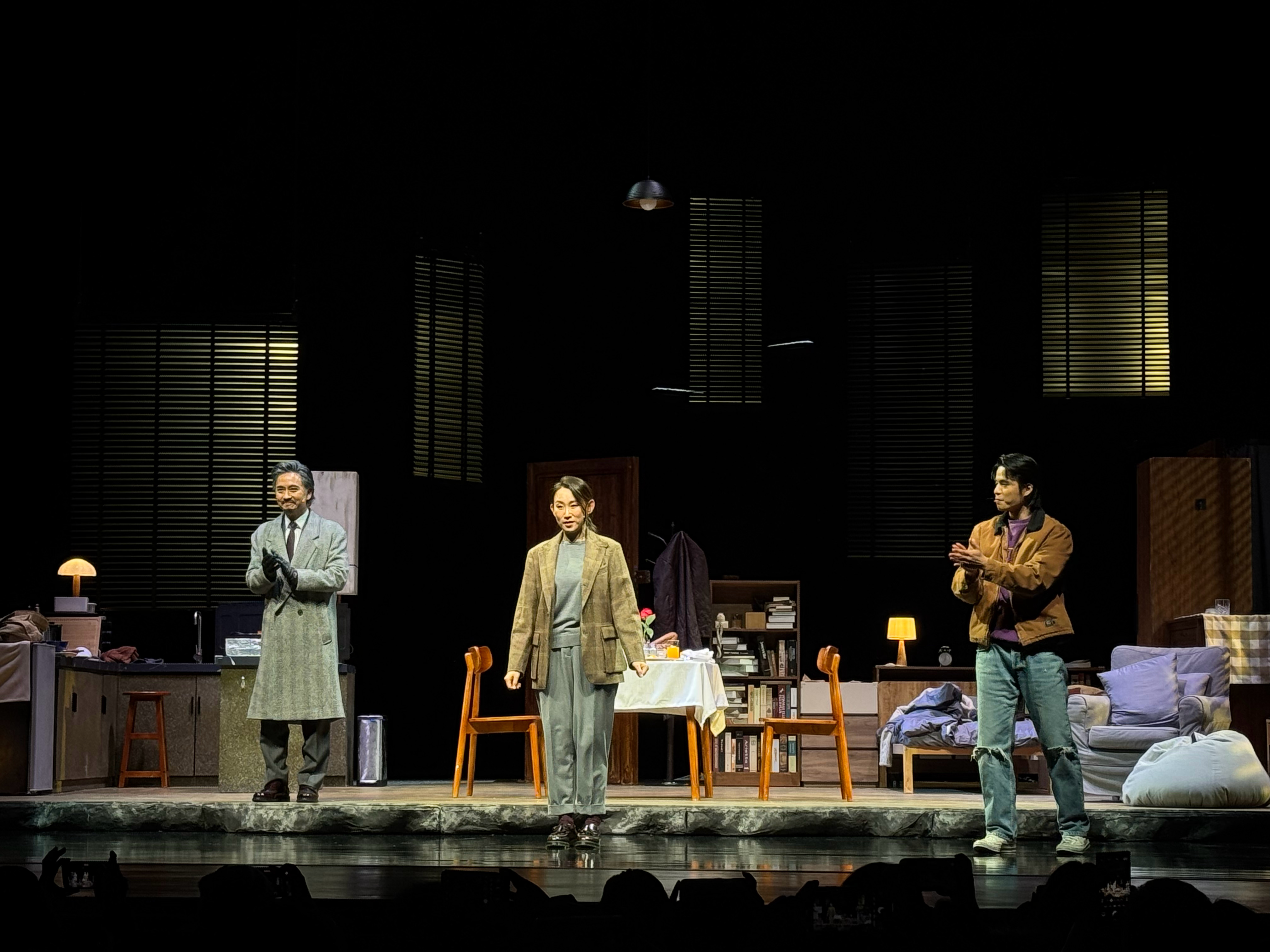 昨晚在北京天桥艺术中心三刷《Skylight天色》，比23年12月在香港看的首版