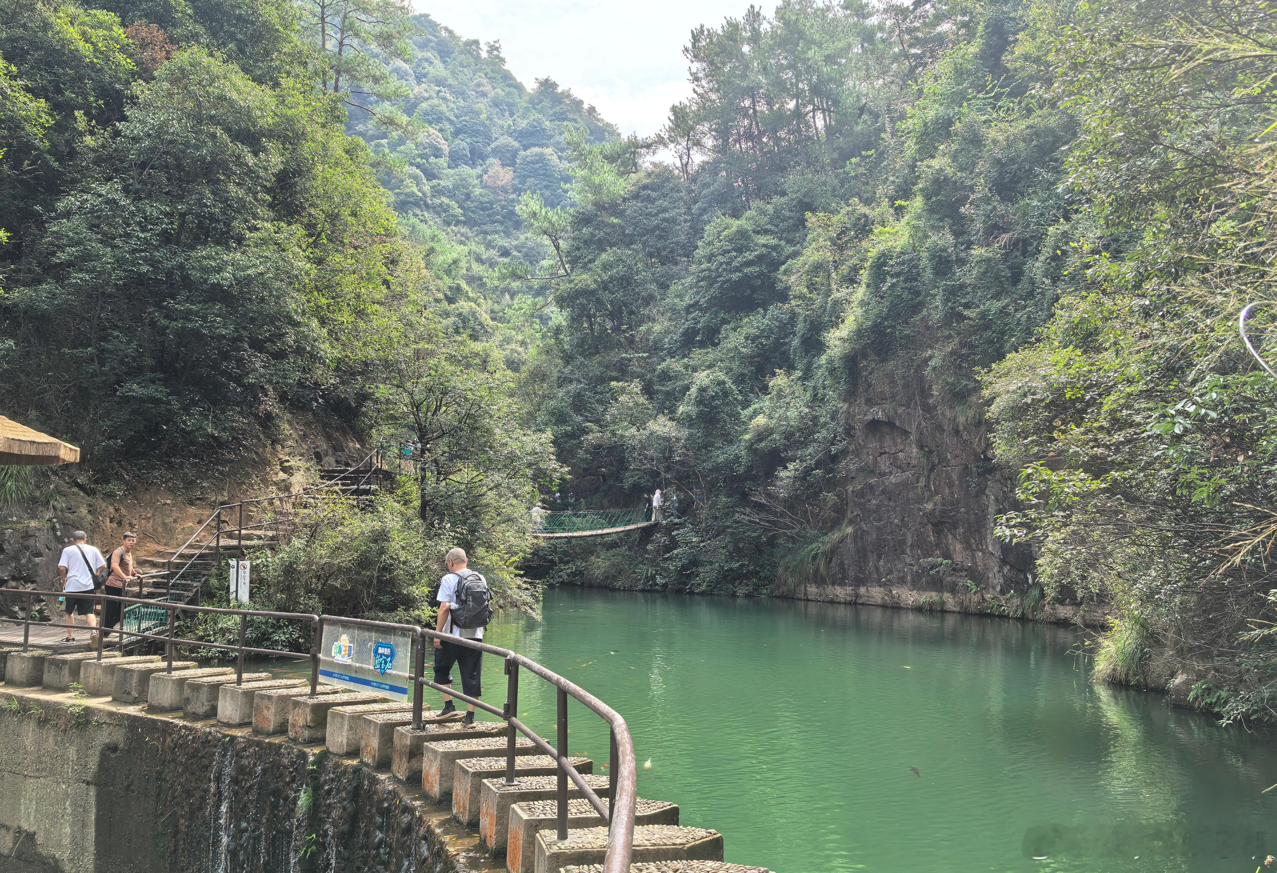 心里话          人生长若星河，容得下跌倒重来；短如朝露，不容自我苛责虚