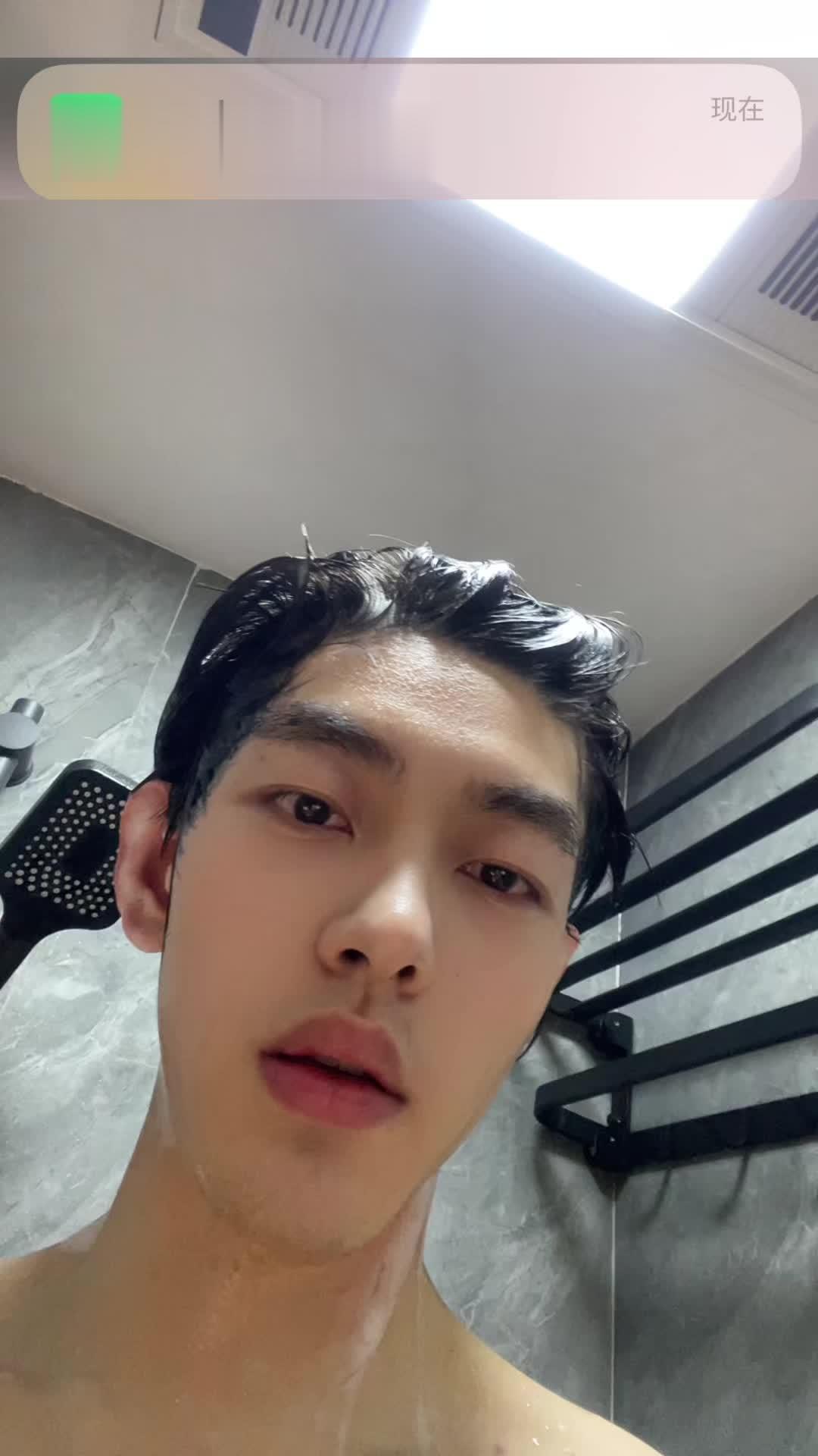 鼻子怎么变得又圆又红了