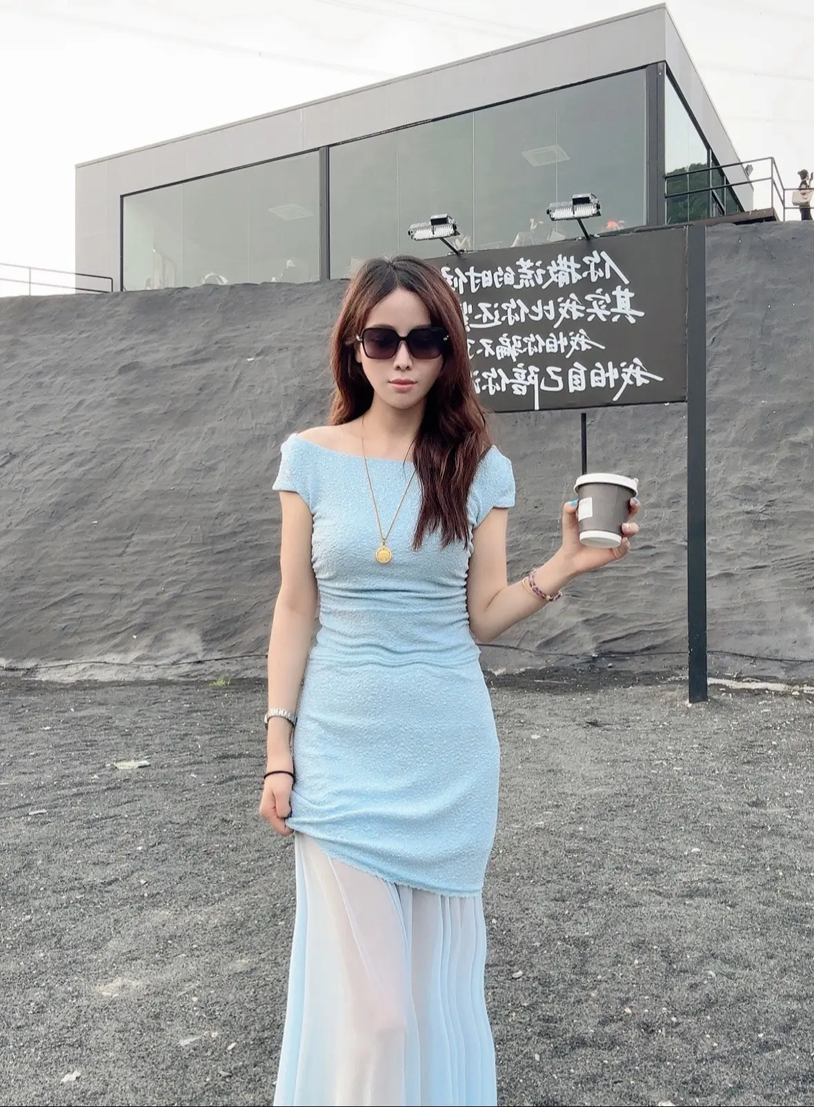 最后爱你的方式，就是让你去爱你爱的人。