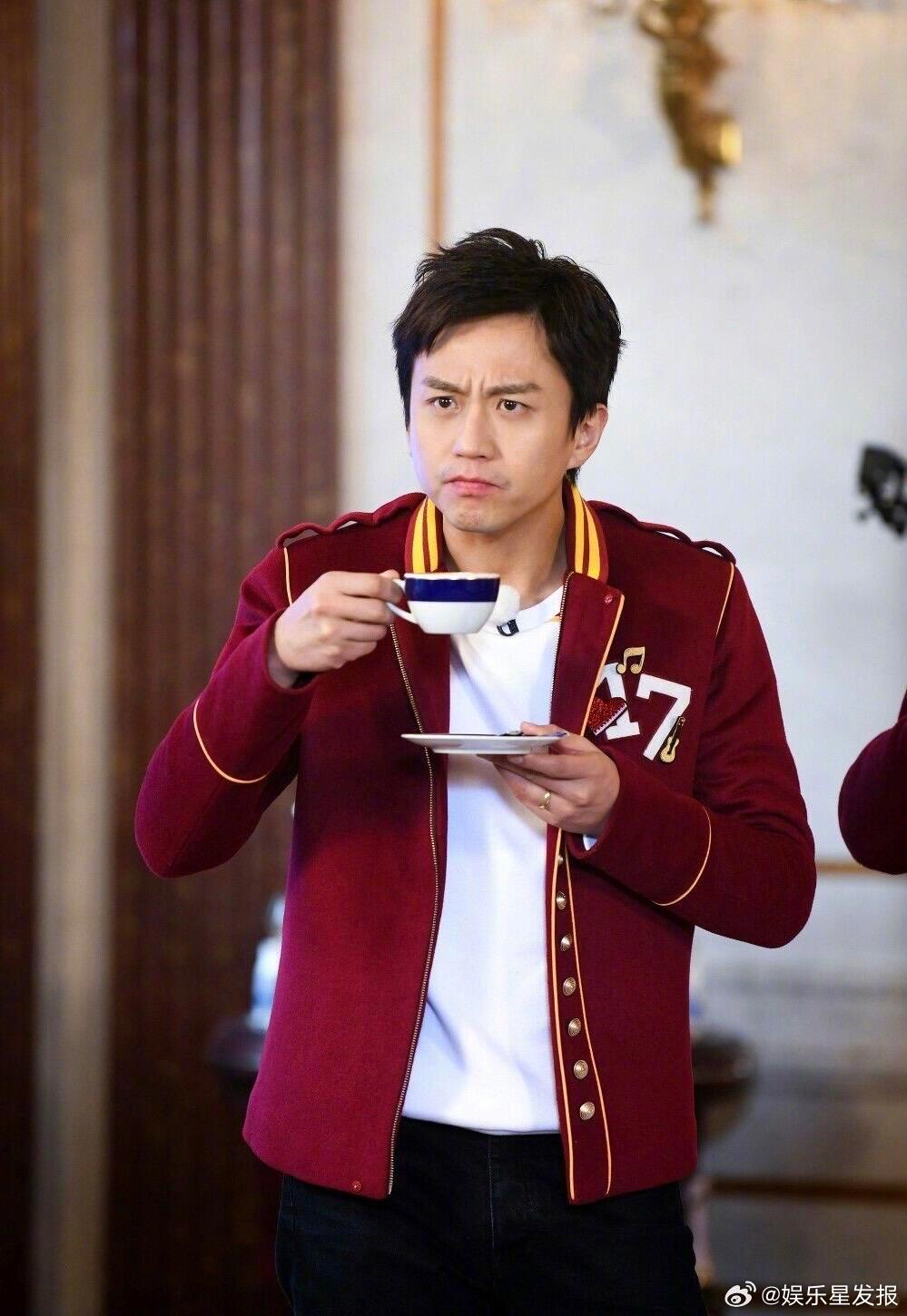 邓超魔童艺考实录 就算是严肃的艺考考场，邓超也自带超强综艺感，松弛自然、放得开又