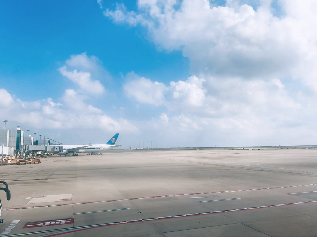 登机拉～三个多小时以后我就到西宁了拉爷的旅行
