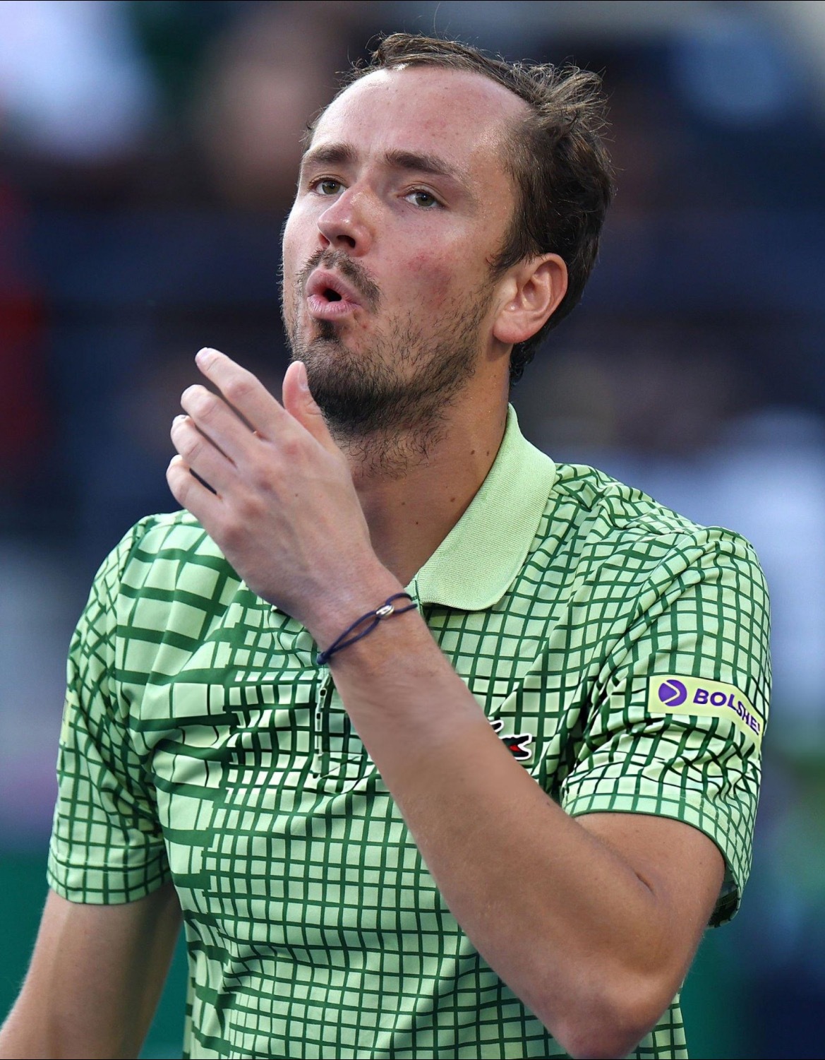 伊朗发射带1吨重弹头导弹打以色列网球talking大会 😳丹尼尔·梅德韦杰夫回