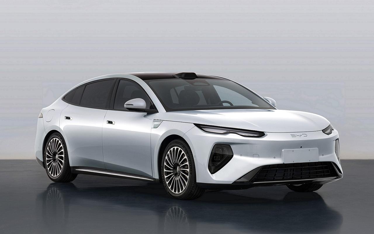 工信部第405批次审批新车：比亚迪海豹08插混车型